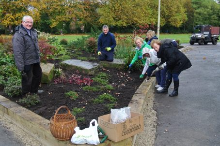 GreenFlagRaisingand bulbplanting25102014 001