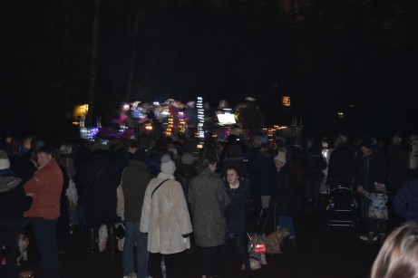 worthcarols19dec2016photo1